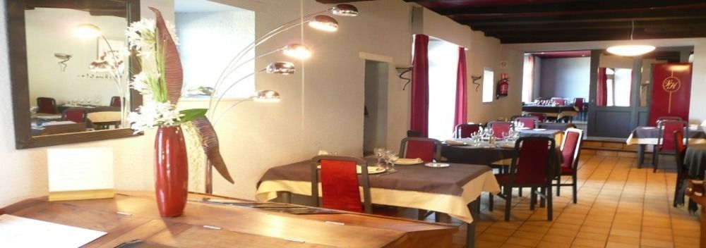 Saint-Céré Le Victor Hugo - Hotel Et Restaurant - Logis Hotels מראה חיצוני תמונה
