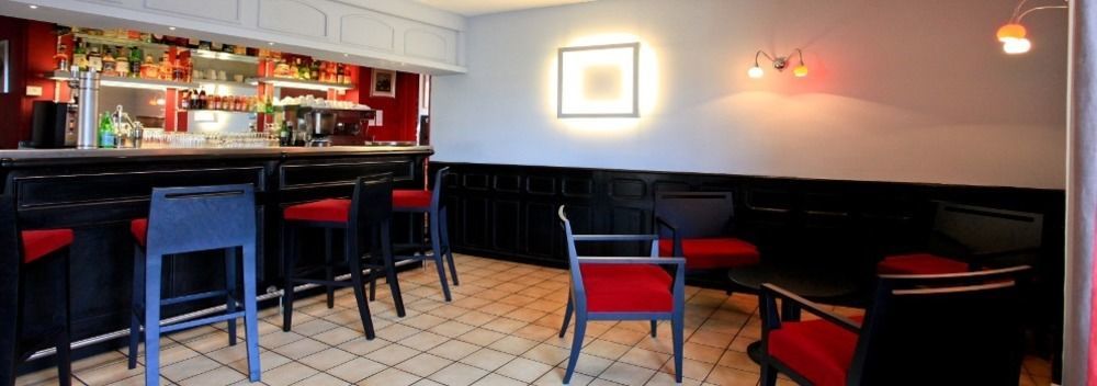 Saint-Céré Le Victor Hugo - Hotel Et Restaurant - Logis Hotels מראה חיצוני תמונה
