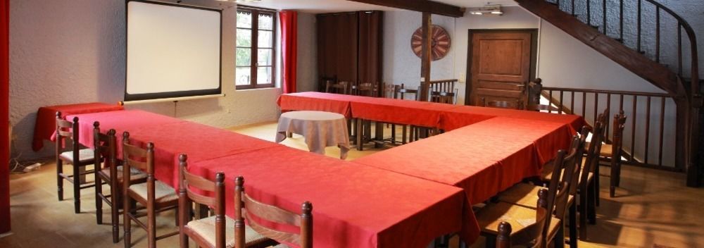 Saint-Céré Le Victor Hugo - Hotel Et Restaurant - Logis Hotels מראה חיצוני תמונה